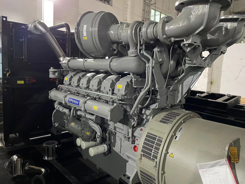 新機(jī)銷售現(xiàn)場(chǎng)