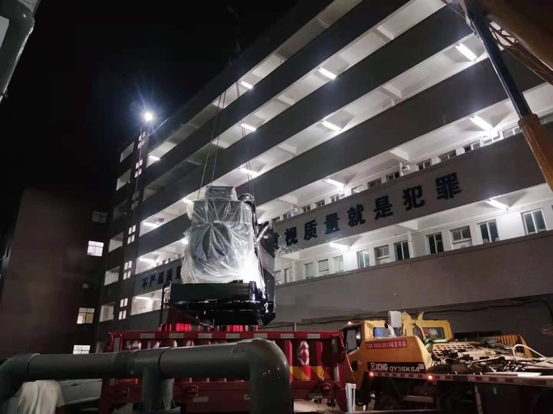 新機(jī)銷售現(xiàn)場(chǎng)